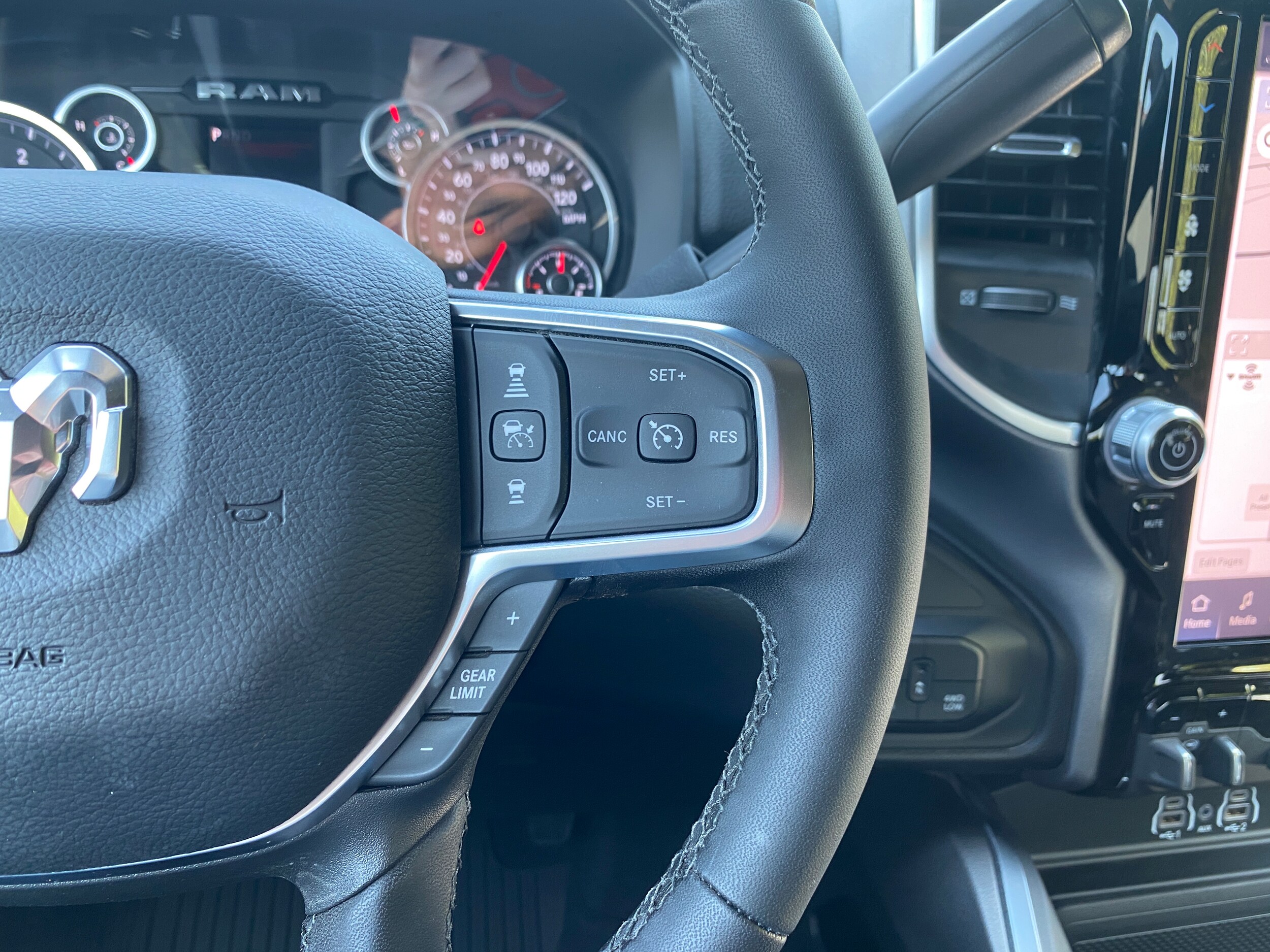 2025 RAM 2500 Big Horn - Photo 15