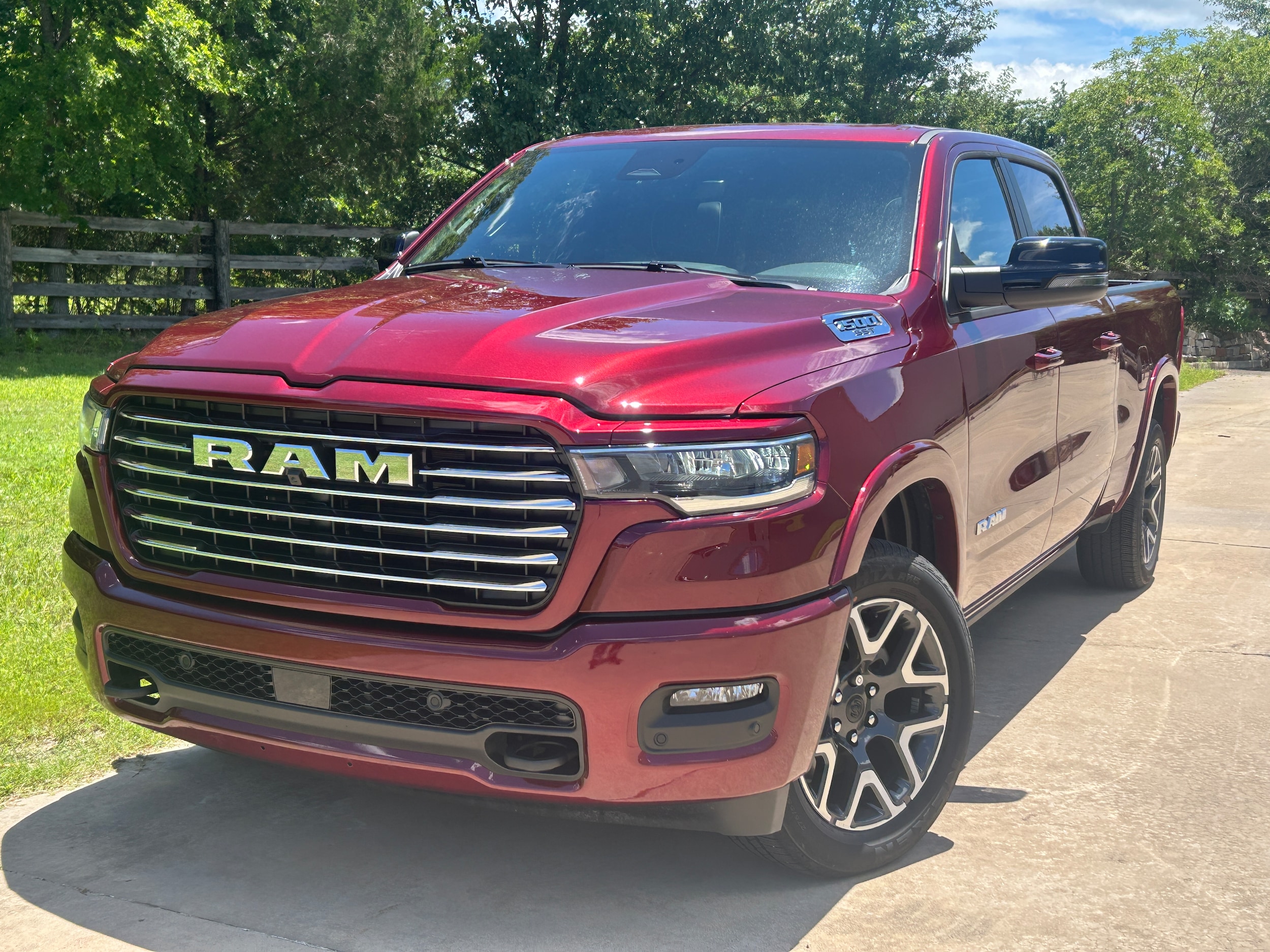 2025 RAM Ram 1500 Pickup Laramie's photo