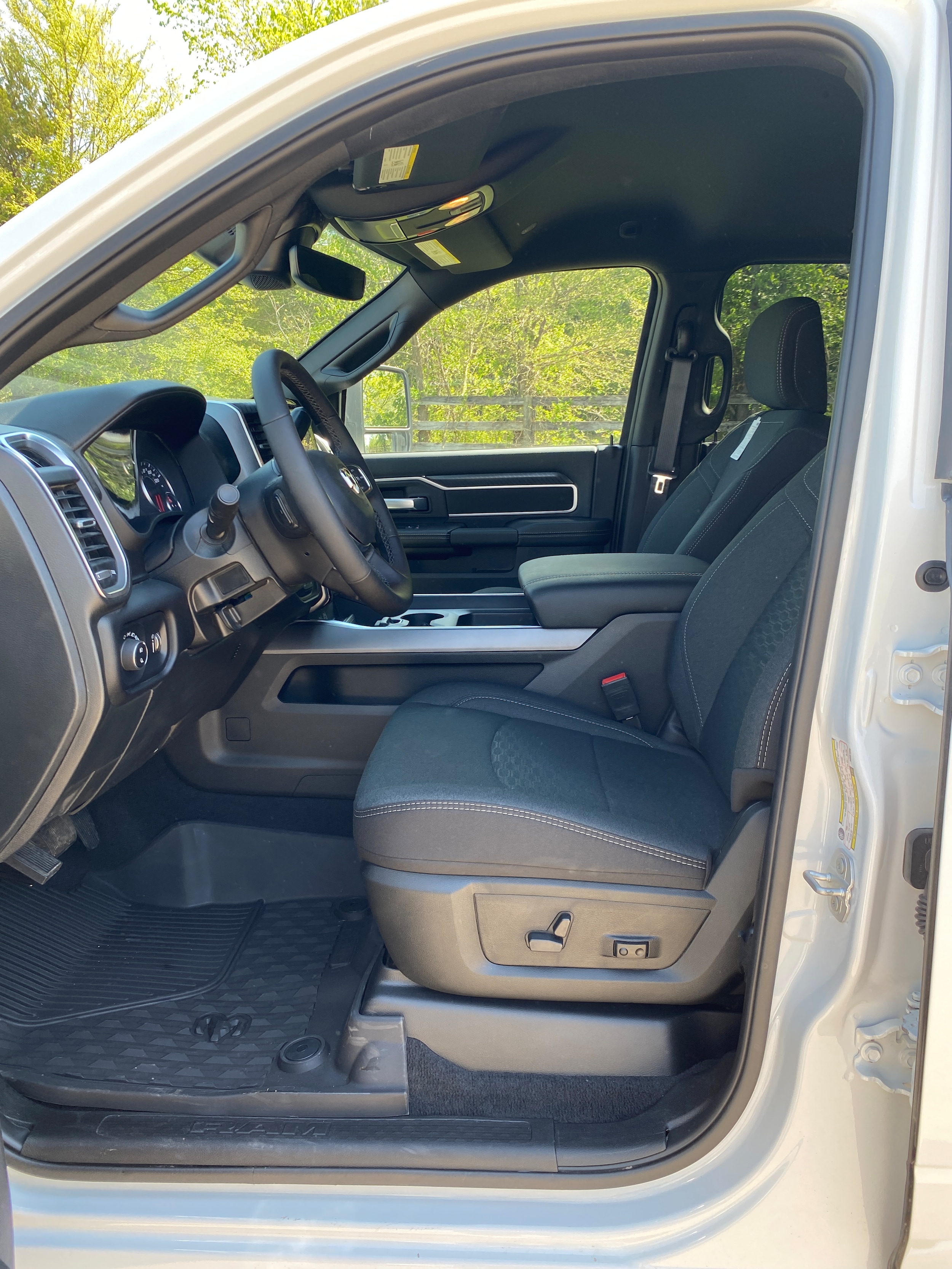 2025 RAM 2500 Big Horn - Photo 11
