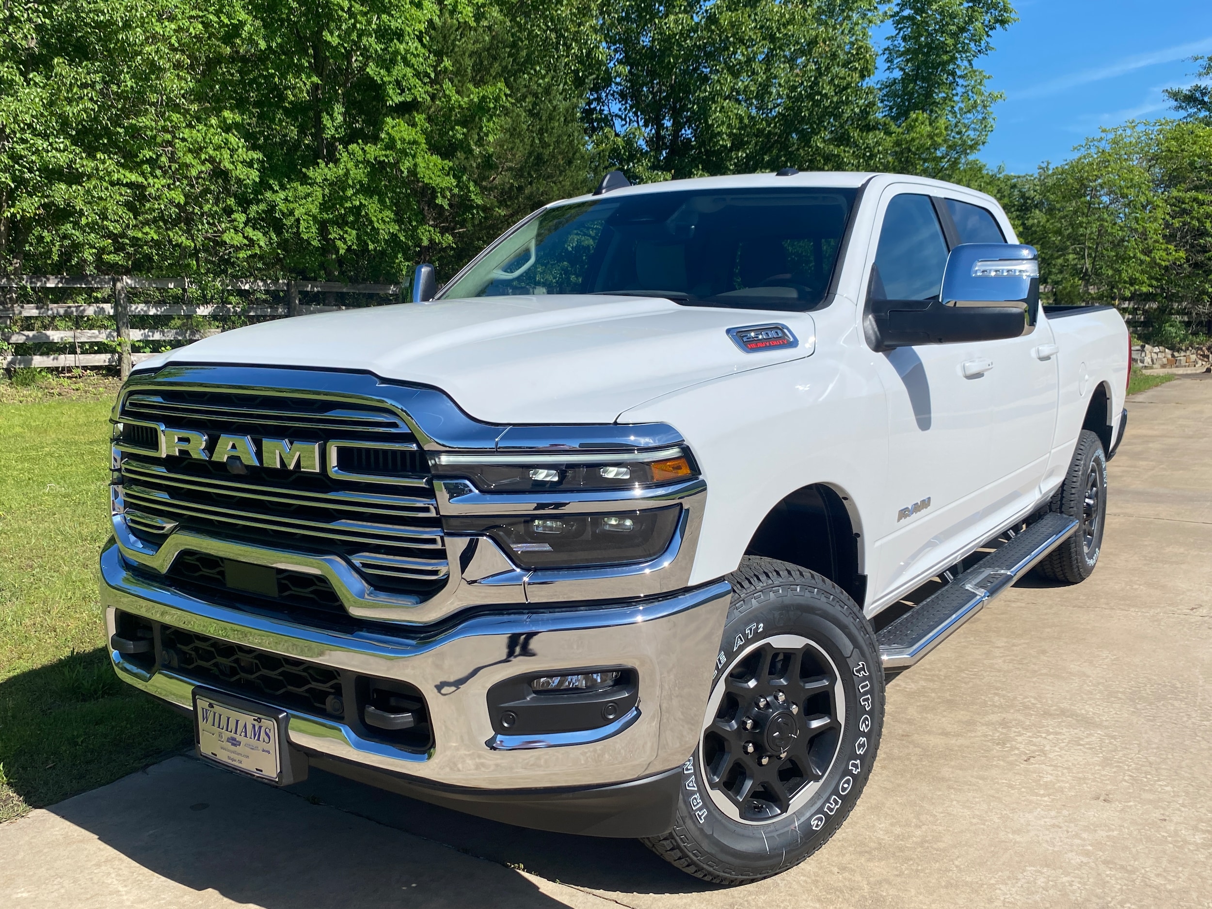 2025 RAM Ram 2500 Pickup Laramie's photo