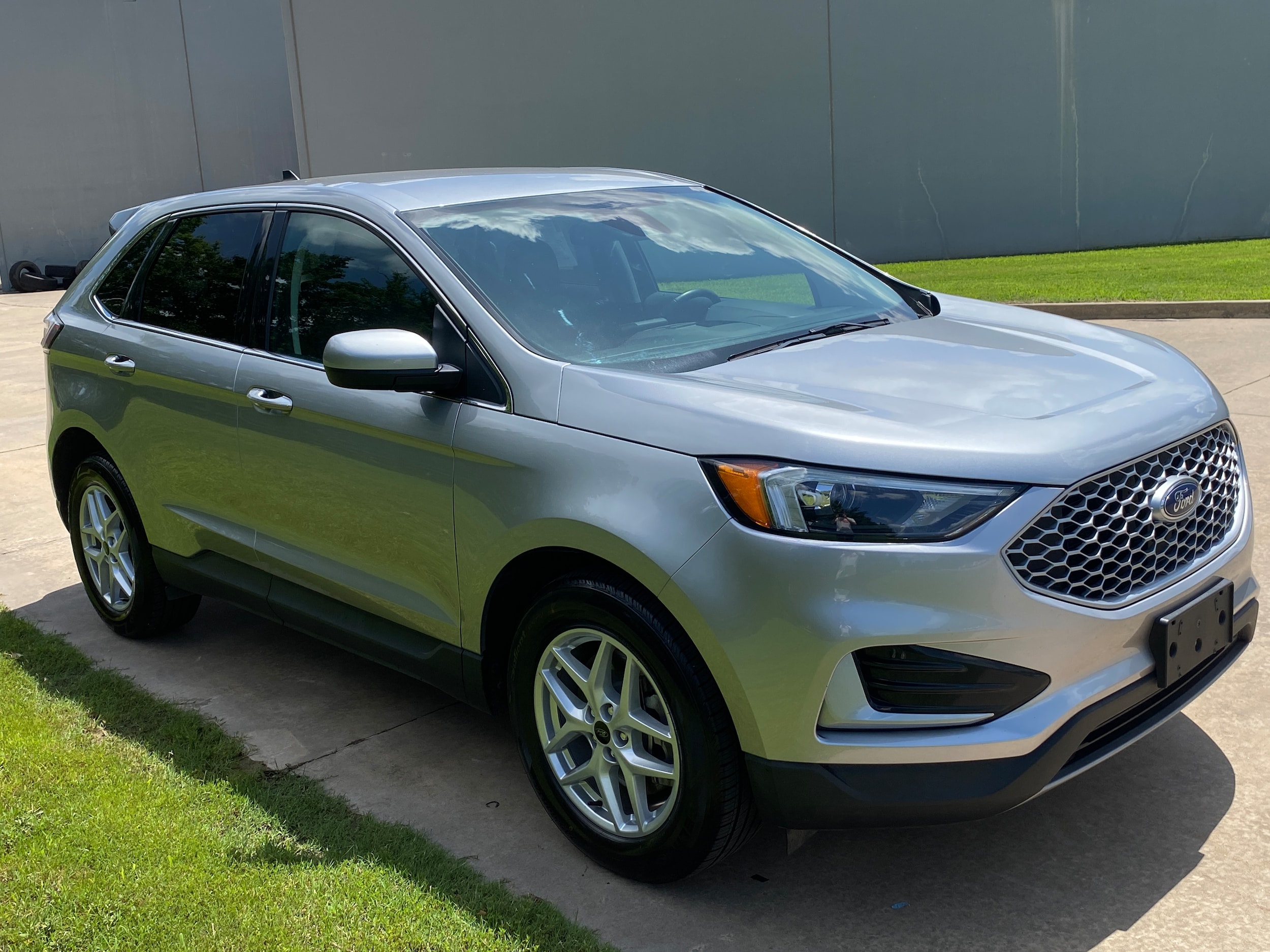 2024 Ford Edge SEL - Photo 8