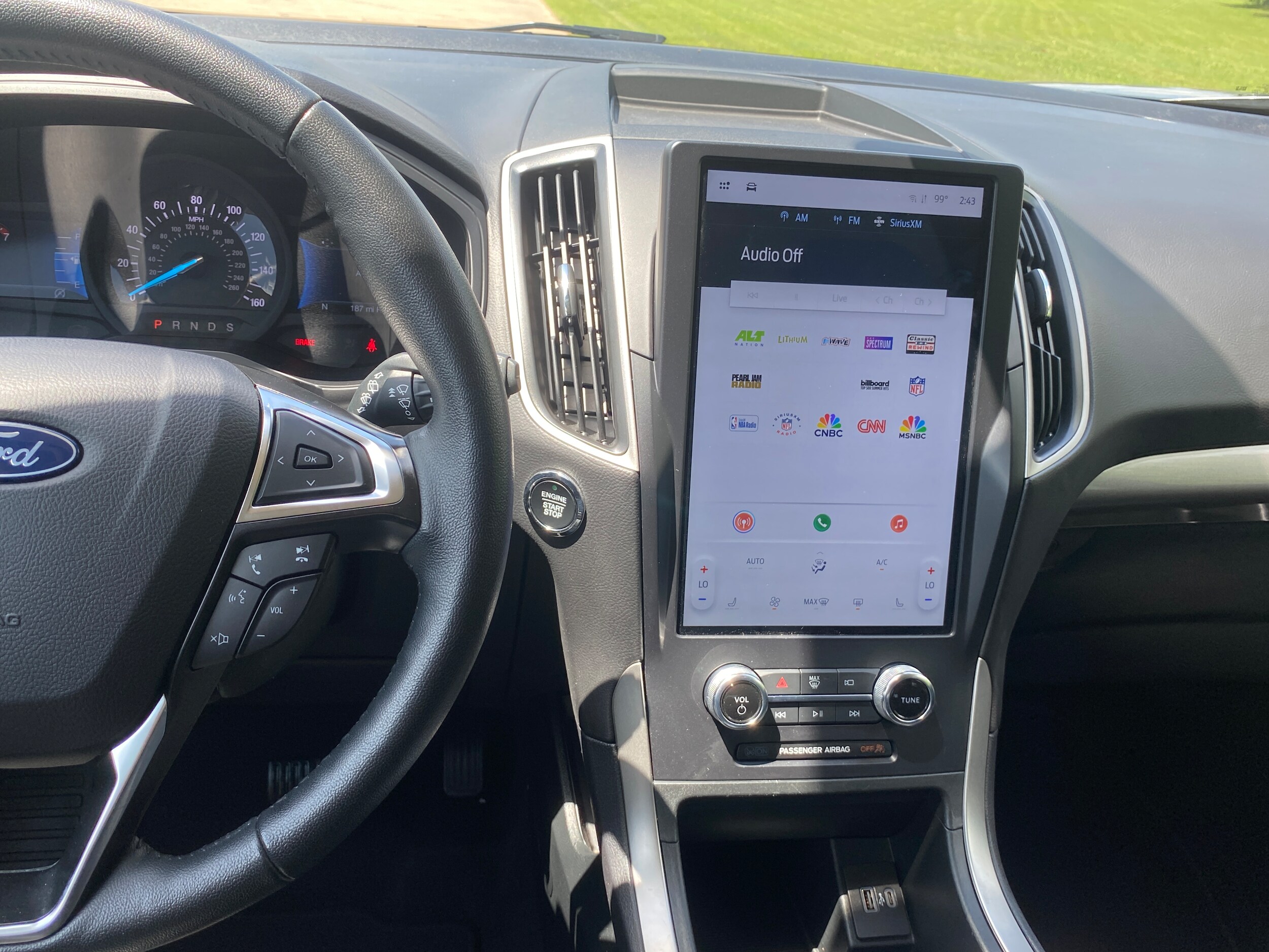 2024 Ford Edge SEL - Photo 18
