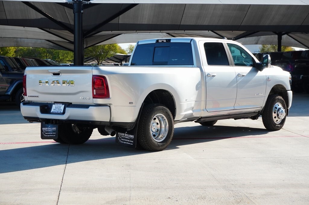 New 2026 Ram 3500 LARAMIE CREW CAB 4X4 8' BOX Pickup