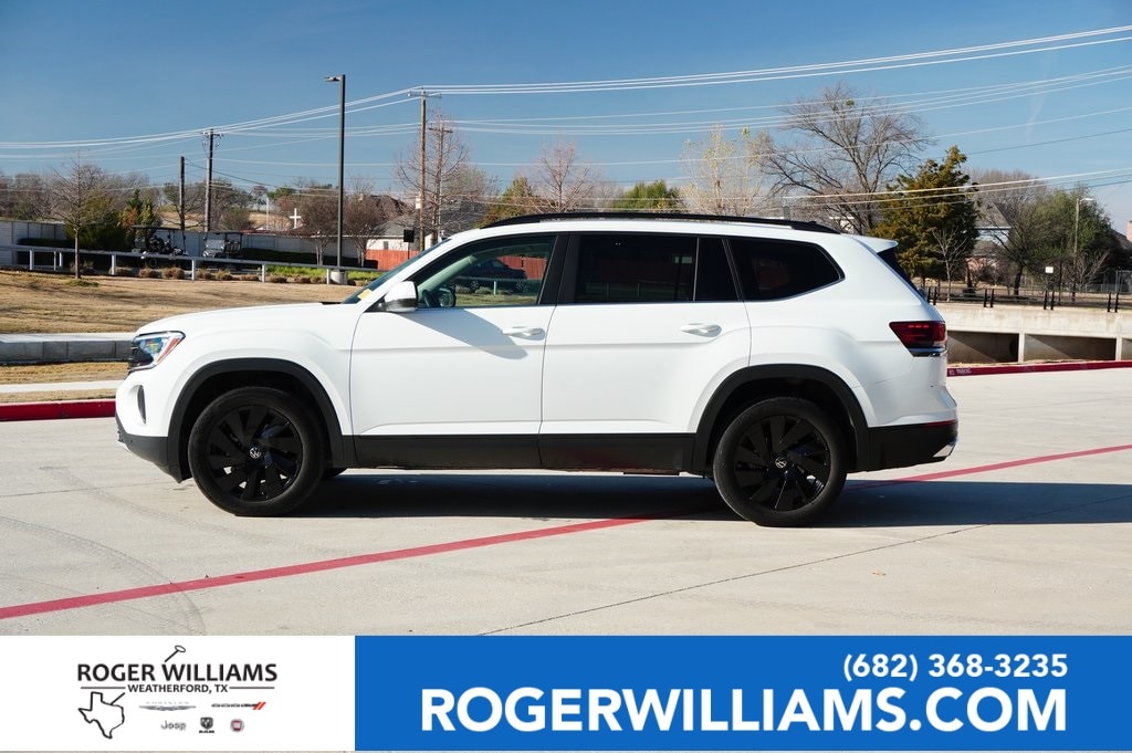 2024 Volkswagen Atlas SE w/Tech's photo