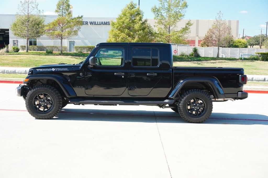 New 2025 Jeep Gladiator TEXAS TRAIL 4X4 Pickup