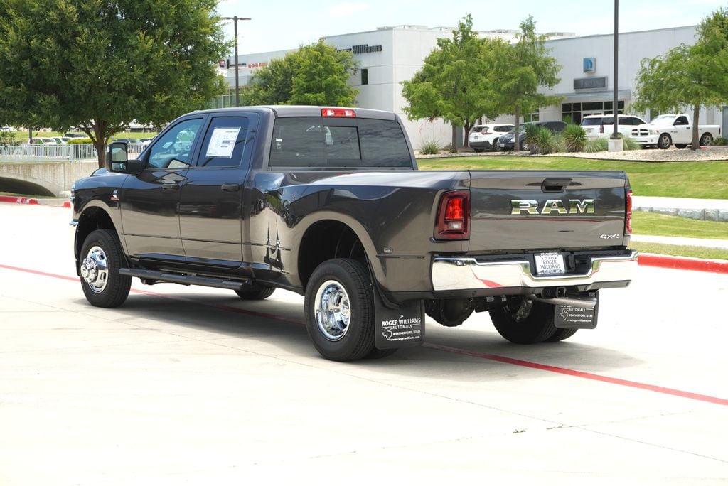 New 2026 Ram 3500 TRADESMAN CREW CAB 4X4 8' BOX Pickup
