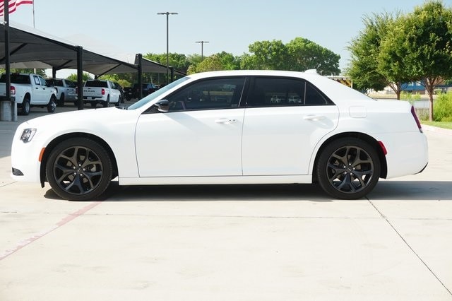 Used 2023 Chrysler 300 Touring with VIN 2C3CCAAG2PH552390 for sale in Weatherford, TX