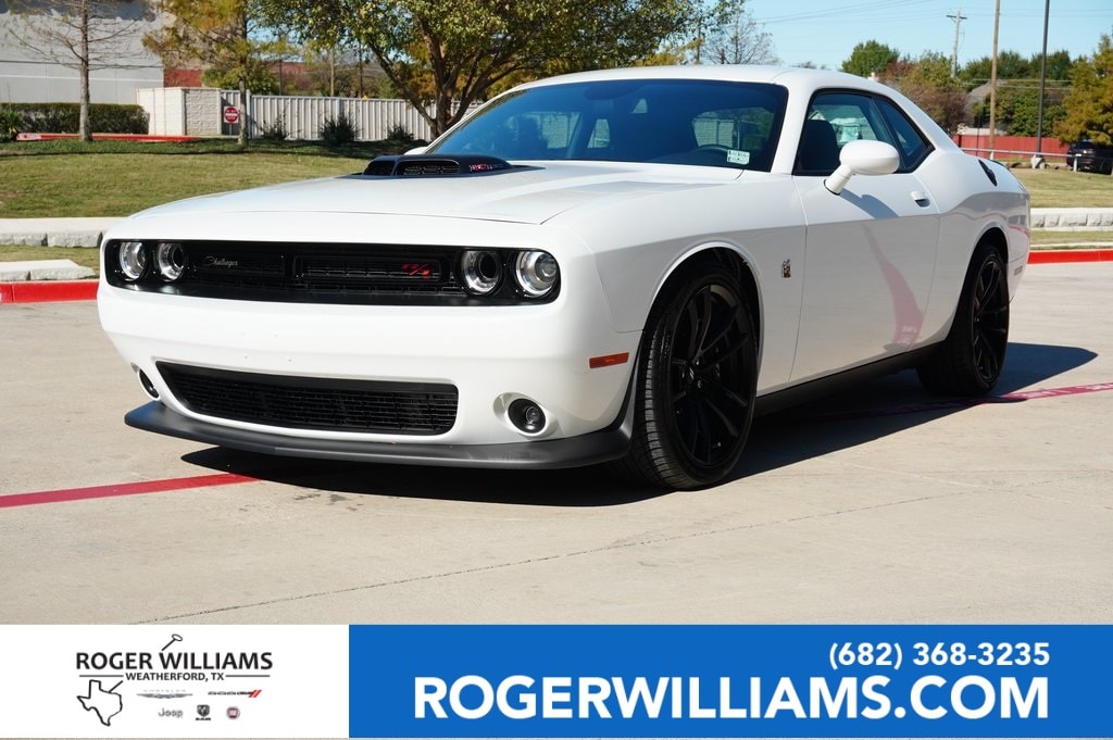 2022 Dodge Challenger R/T's photo