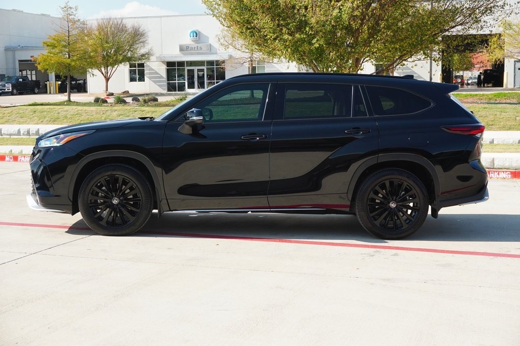 Used 2024 Toyota Highlander LE SUV