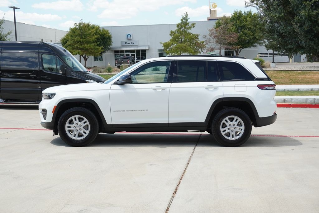 Used 2025 Jeep Grand Cherokee Laredo SUV
