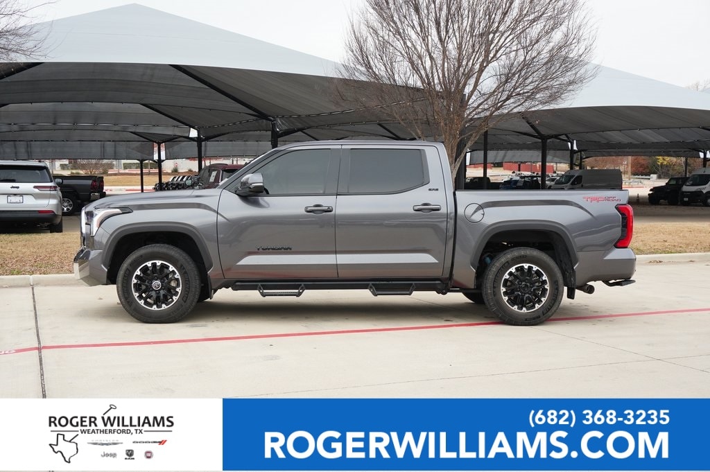 2024 Toyota Tundra SR5's photo