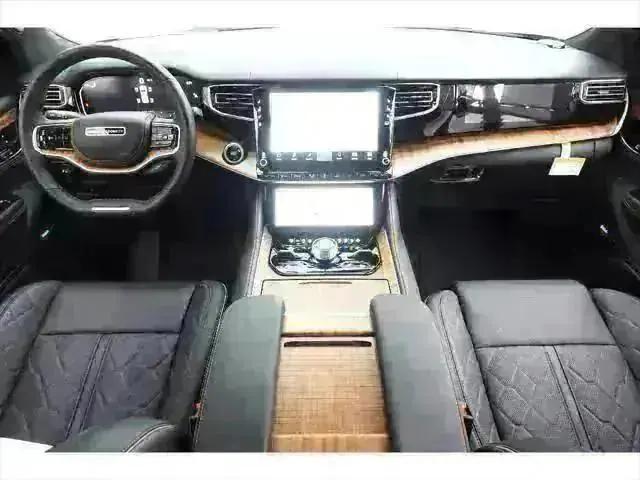2022 Jeep Grand Wagoneer Series III - Photo 23