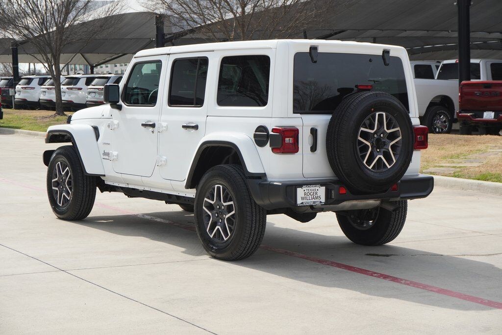 Used 2024 Jeep Wrangler Sahara SUV