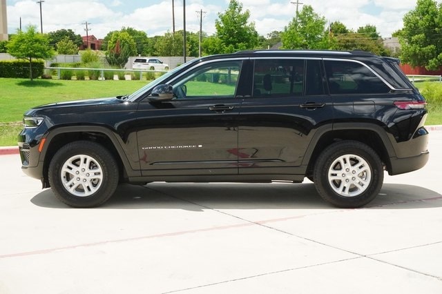 Used 2023 Jeep Grand Cherokee Laredo with VIN 1C4RJHAG1PC651502 for sale in Weatherford, TX