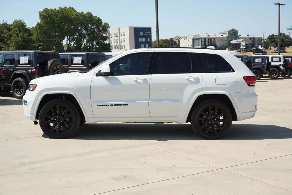 Used 2019 Jeep Grand Cherokee Altitude SUV