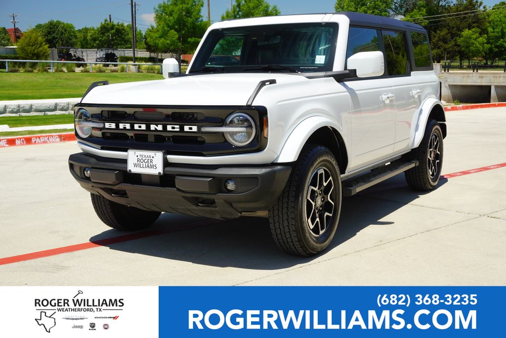 2024 Ford Bronco Outer Banks 4x4's photo