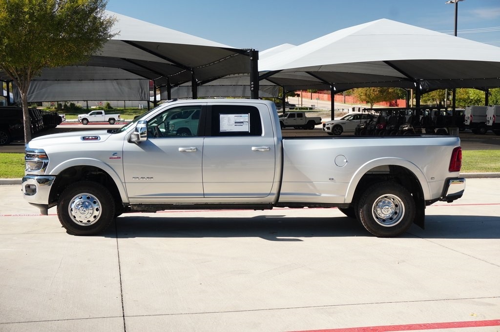 New 2026 Ram 3500 LIMITED LONGHORN CREW CAB 4X4 8' BOX Pickup