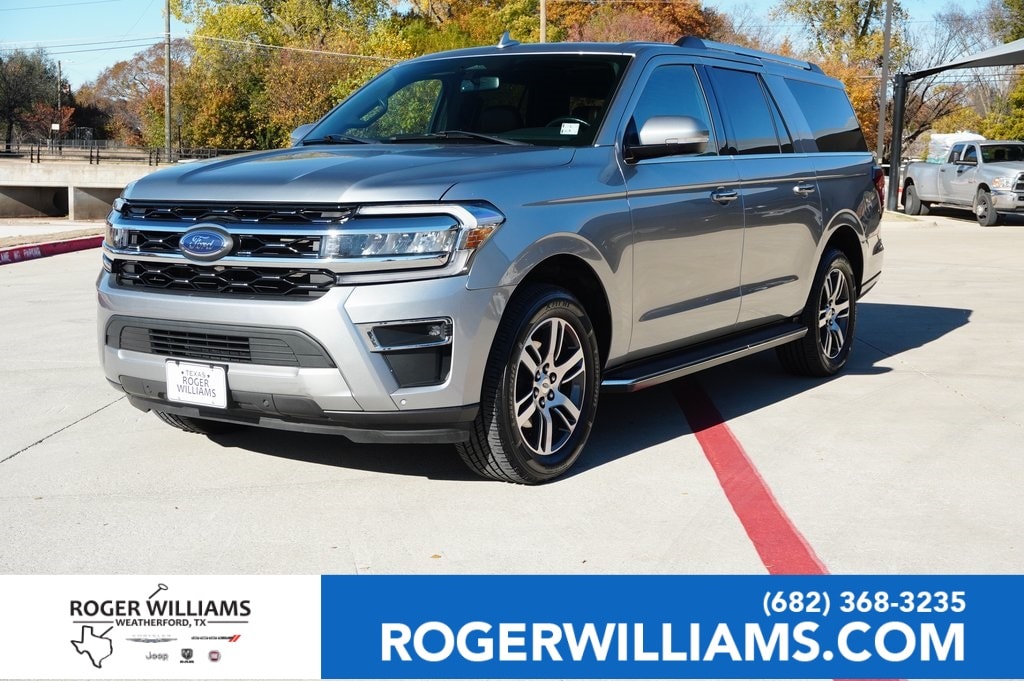 2022 Ford Expedition Limited's photo