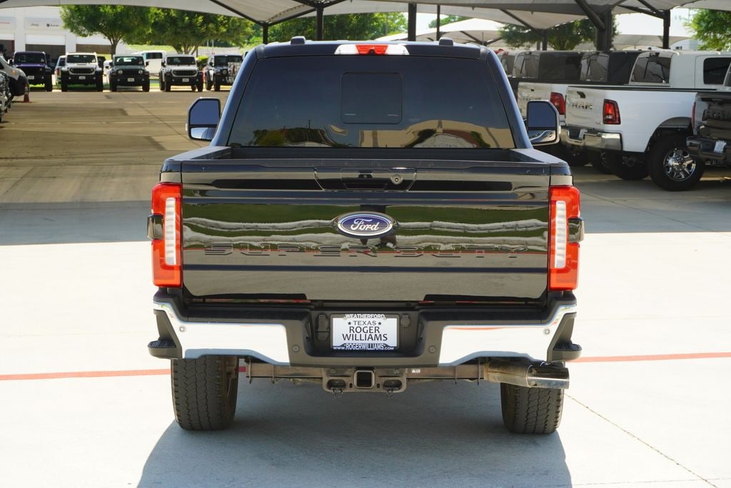 Used 2025 Ford F-250SD Lariat Truck