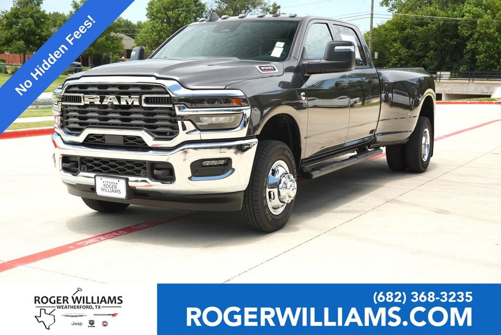 New 2026 Ram 3500 TRADESMAN CREW CAB 4X4 8' BOX Pickup