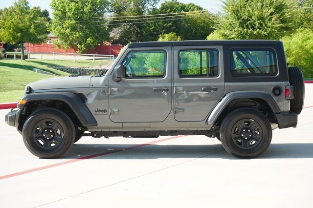 Used 2023 Jeep Wrangler 4-Door Sport with VIN 1C4HJXDG3PW625483 for sale in Weatherford, TX