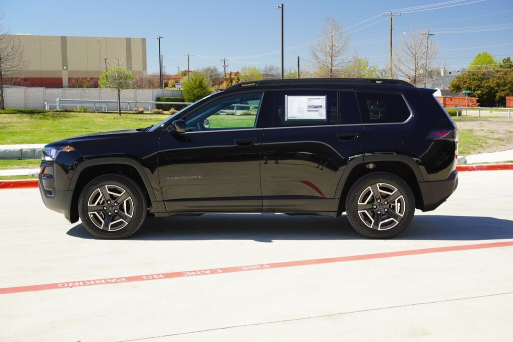 New 2026 Jeep Cherokee Laredo Sport Utility