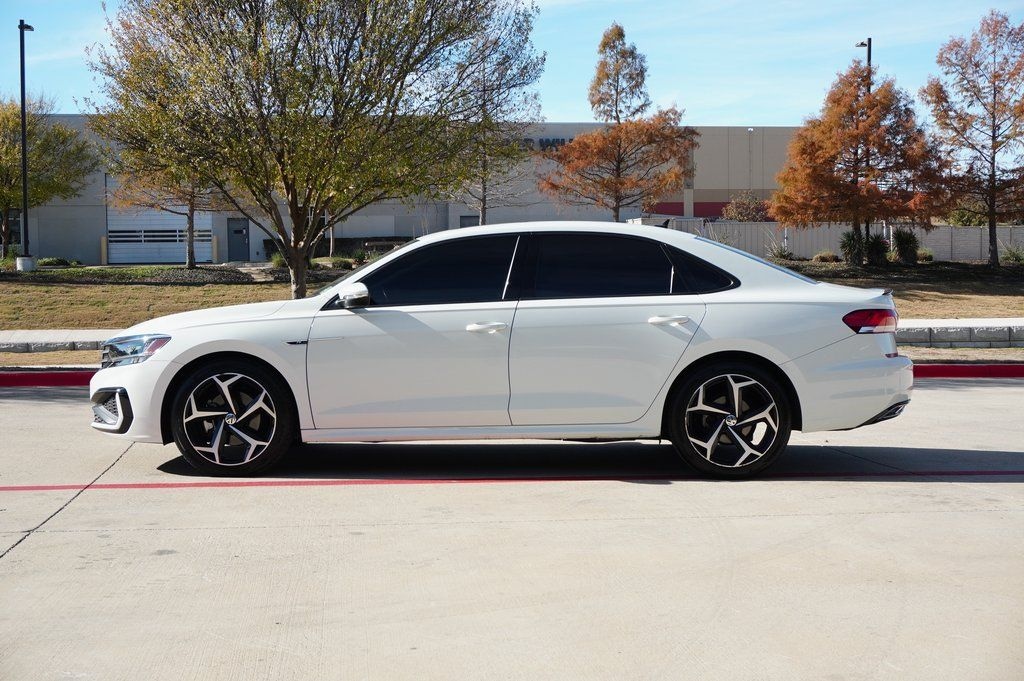 Used 2022 Volkswagen Passat 2.0T R-Line Sedan