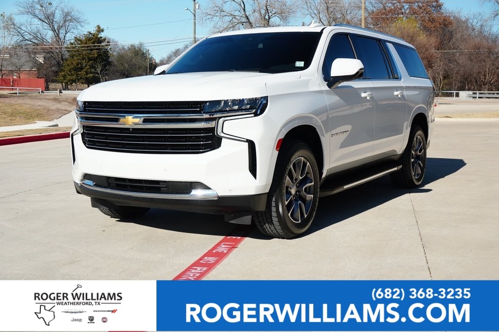 2024 Chevrolet Suburban LT's photo