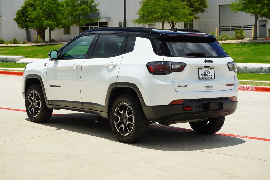 Used 2025 Jeep Compass Trailhawk SUV