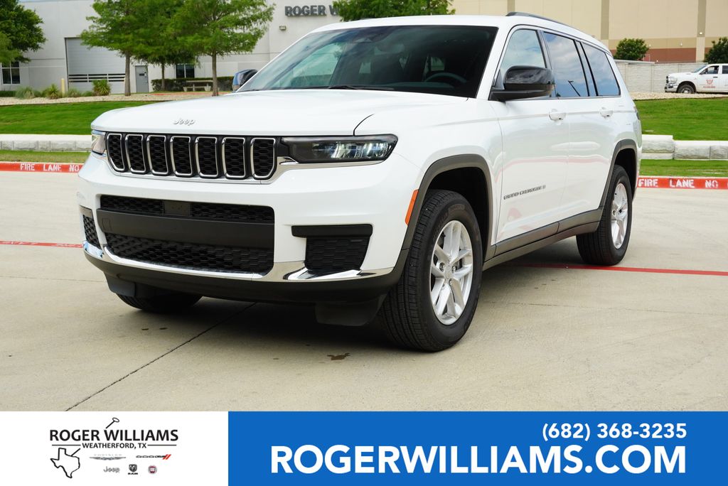 2024 Jeep Grand Cherokee L Laredo 4x4's photo