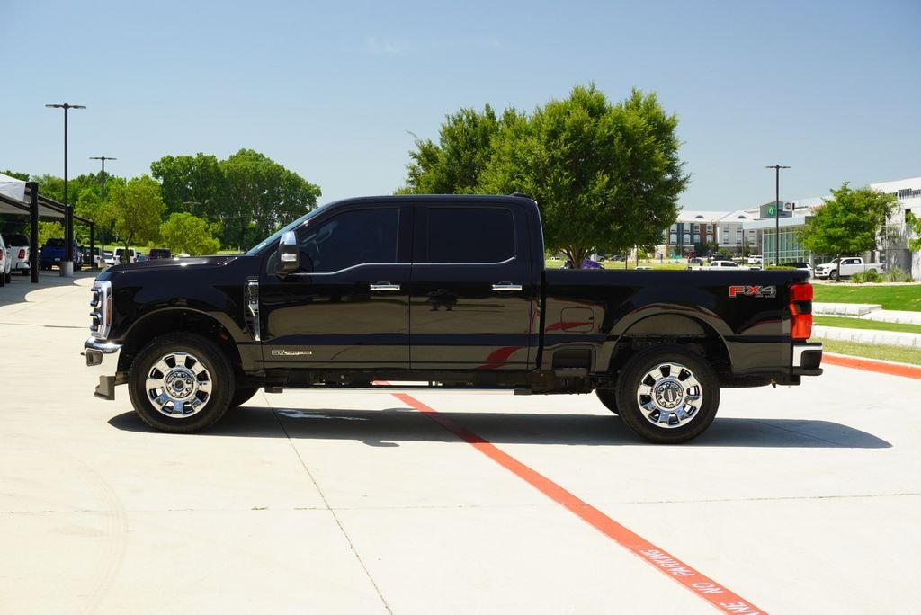 Used 2025 Ford F-250SD Lariat Truck