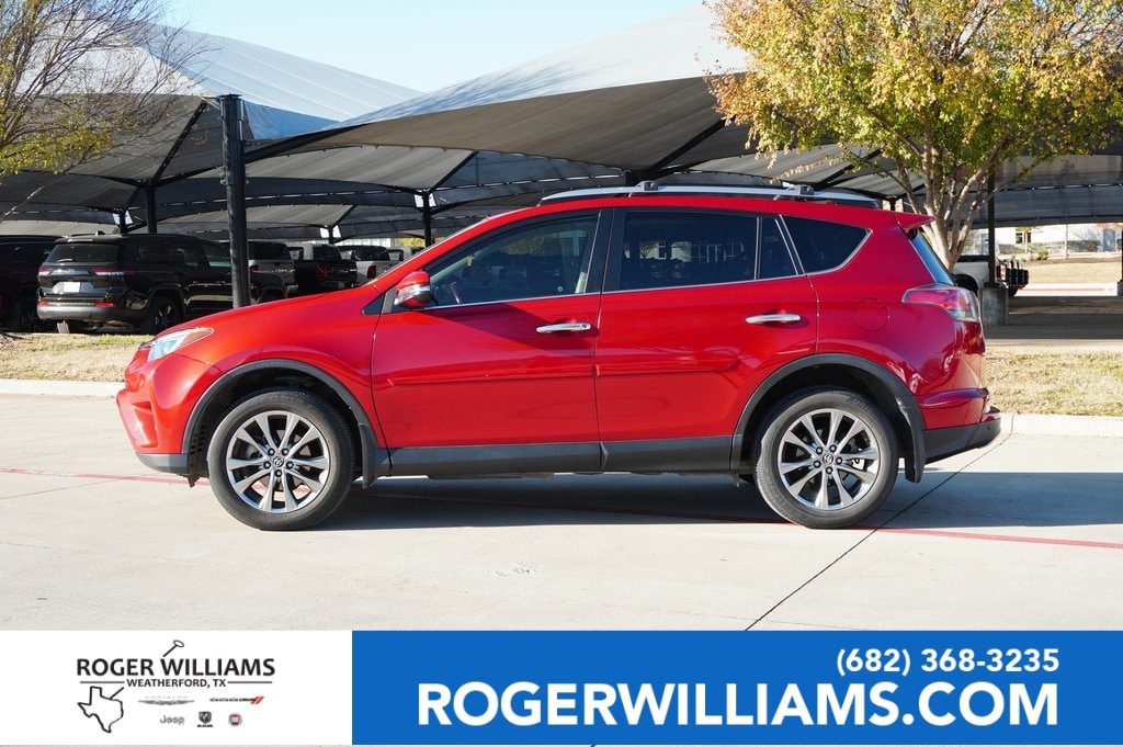 2017 Toyota RAV4 Limited's photo