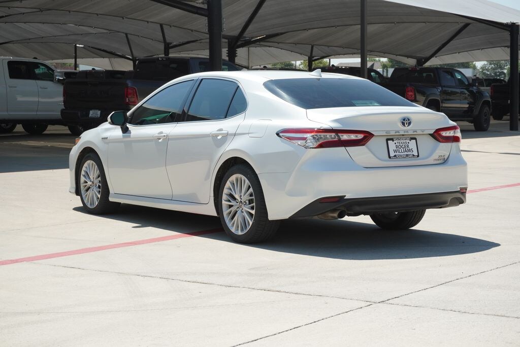 Used 2020 Toyota Camry Hybrid XLE Sedan