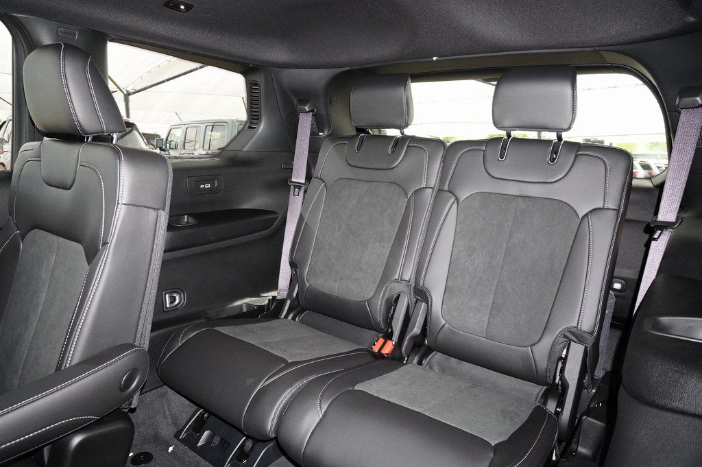 2025 Jeep Grand Cherokee L Altitude - Photo 12