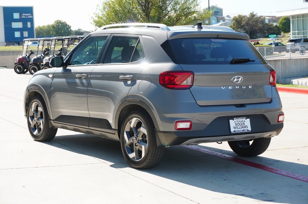 Used 2021 Hyundai Venue SEL SUV