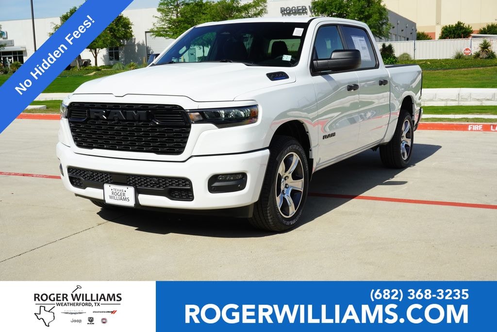 New 2026 Ram 1500 EXPRESS CREW CAB 4X2 5'7 BOX Pickup