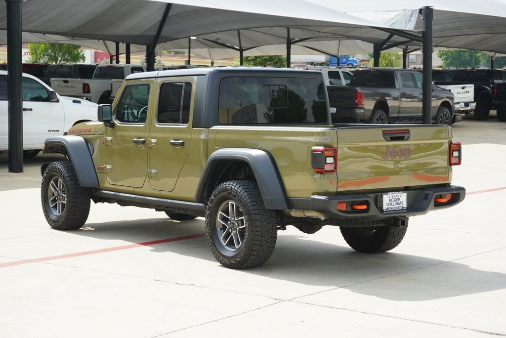 Used 2025 Jeep Gladiator Mojave Truck