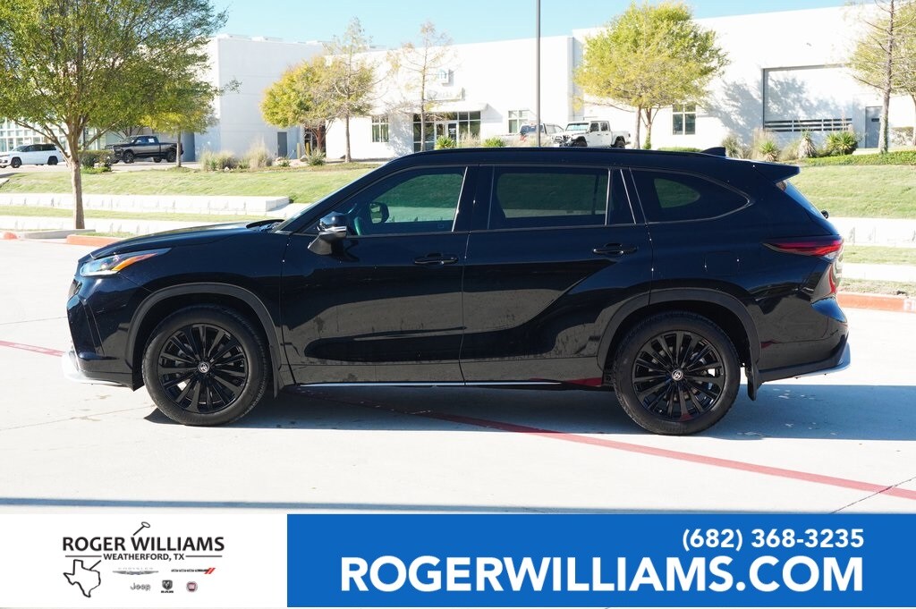 Used 2024 Toyota Highlander LE SUV