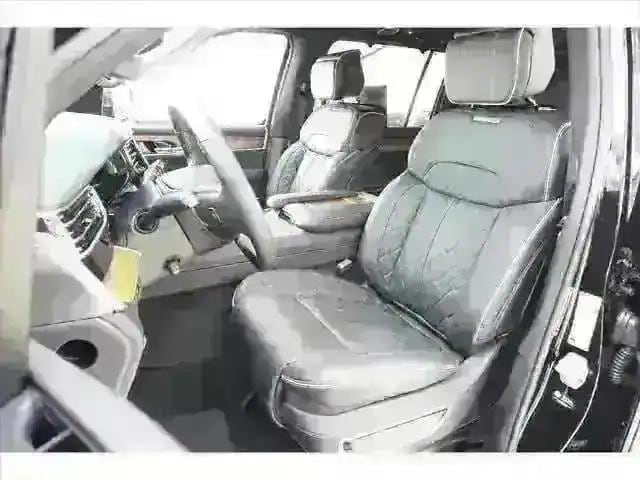 2022 Jeep Grand Wagoneer Series III - Photo 18