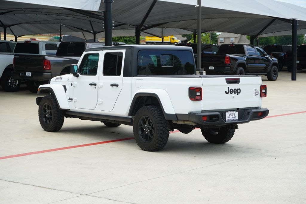 Used 2025 Jeep Gladiator Willys Truck