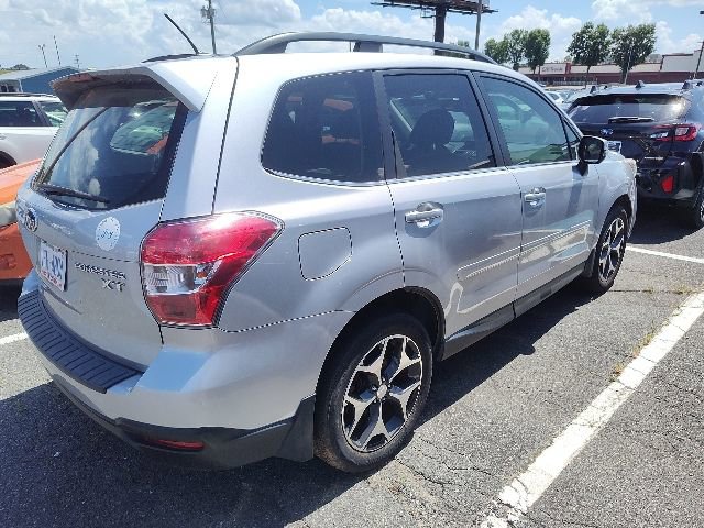 2014 Subaru Forester 2.0XT Touring photo 3