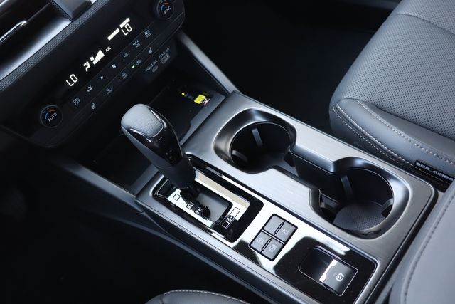 2026 Subaru Outback Limited - Photo 16