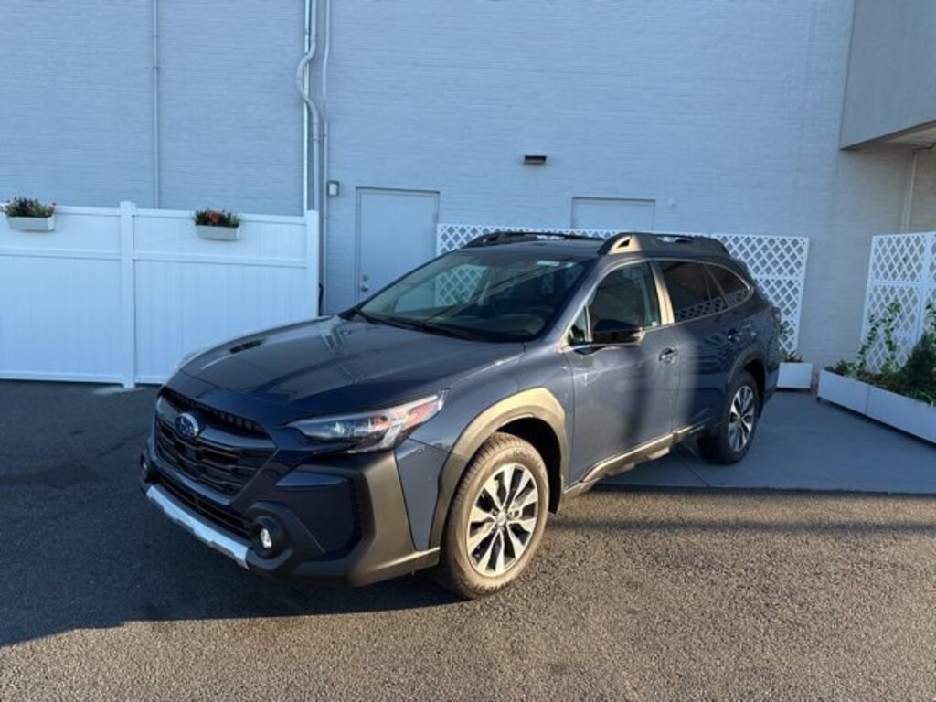 Used 2025 Subaru Outback Limited Limited AWD