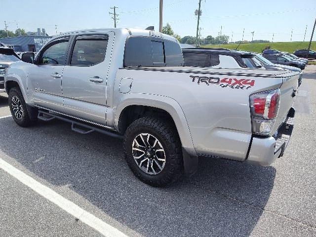 2022 Toyota Tacoma TRD Sport photo 3