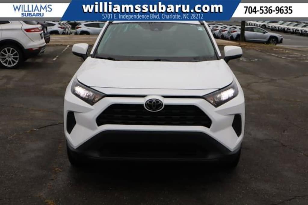 Used 2021 Toyota RAV4 LE LE FWD