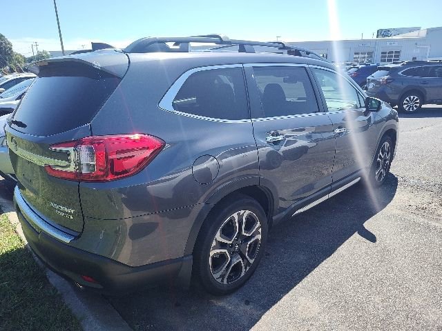 2023 Subaru Ascent Touring photo 3