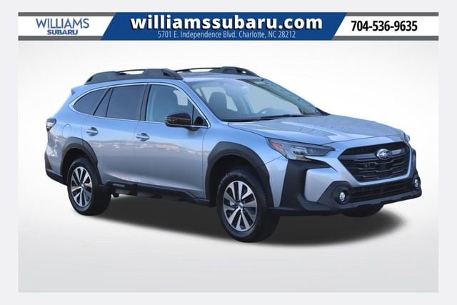 2025 Subaru Outback Premium's photo