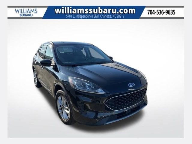 2020 Ford Escape SE's photo