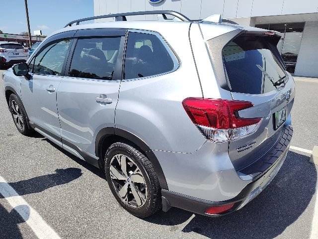 2021 Subaru Forester Touring photo 3