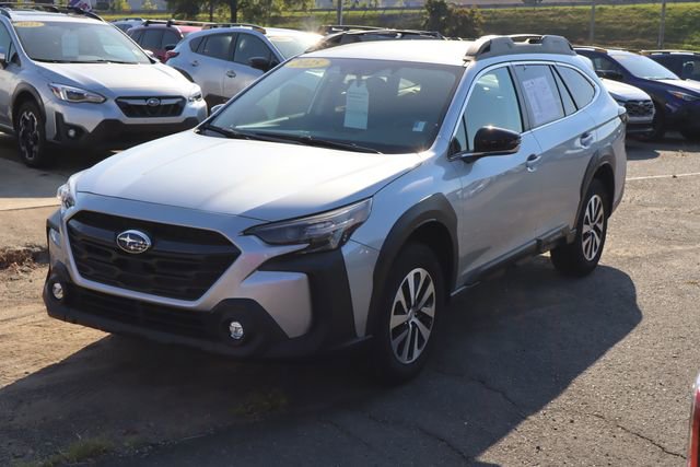 2025 Subaru Outback Premium photo 2